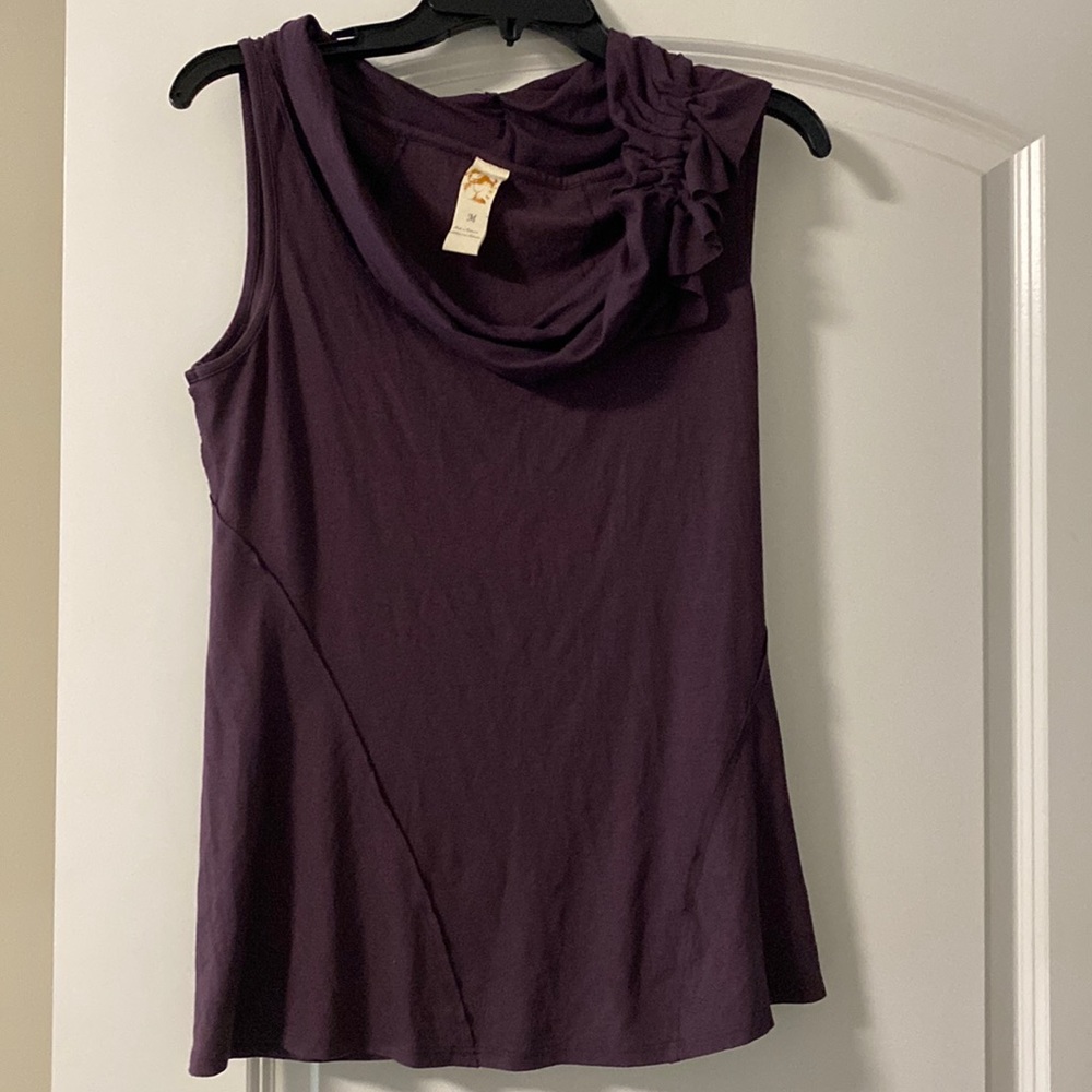 Anthropologie form fitting shirt